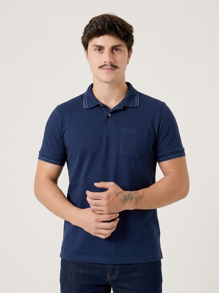 Polo Piquet com Bolso Marinho