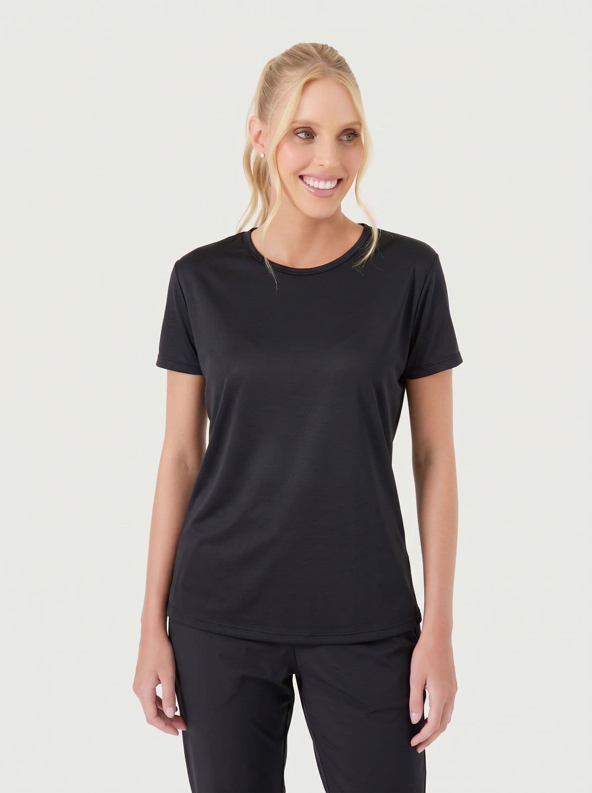 CAMISETA DRY FIT FEMININA SOFT TOUCH | PRETO